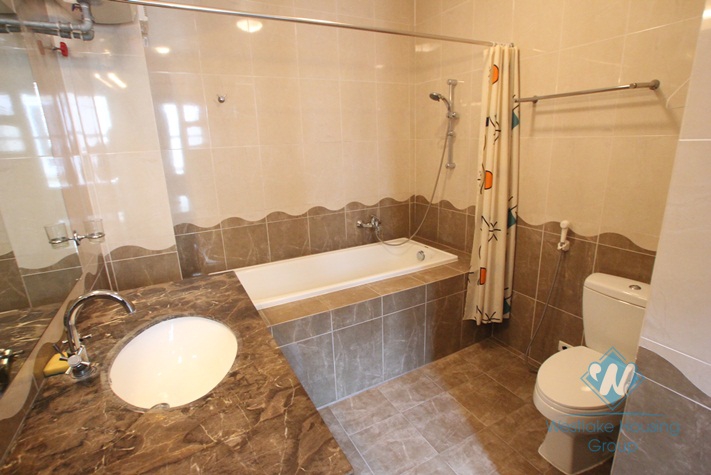 House for rent with 4 bedrooms and 4 bathrooms in Westlake, Tay Ho District, Ha Noi